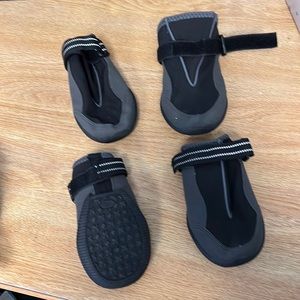 Dog shoes xl